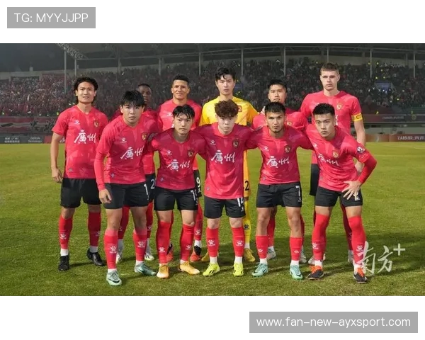 广州队小将突破过人连连，凌空抽射直挂上角的成长故事